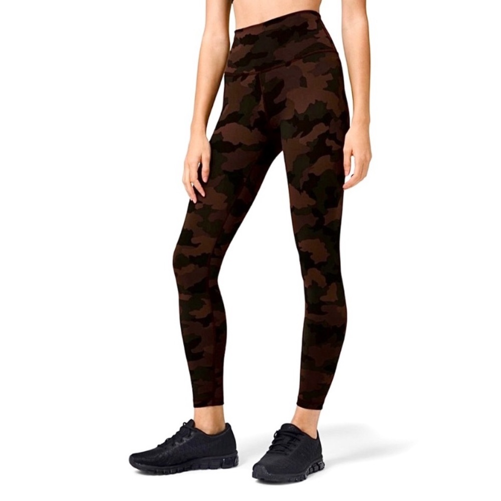 NWT lululemon Wunder Train HR Tight 25” Sz. 8
